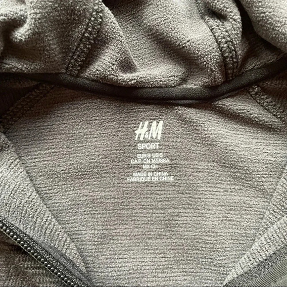 H&M Sport Fitted Fleece Gym Jacket in Dark Grey Marl Athletic Sportswear Size S - Picture 14 of 14